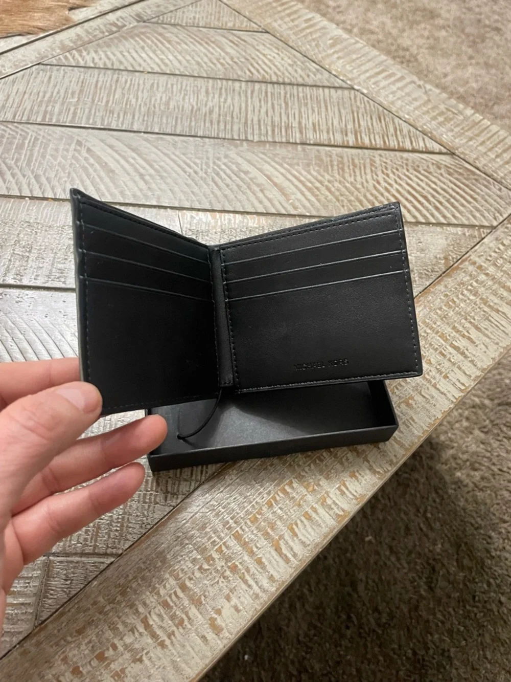 NWT Michael Kors Men’s Black Leather Card Holder Wallet - Picture 2 of 4